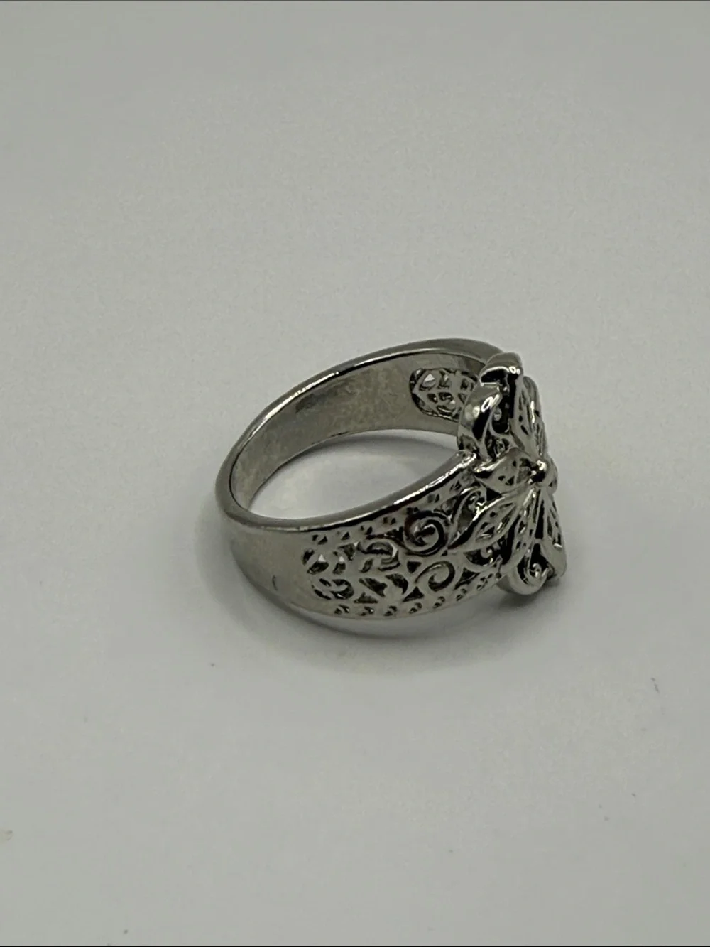 Vintage Silver Tone Flower Floral Large Cocktail Statement Ring Size 9